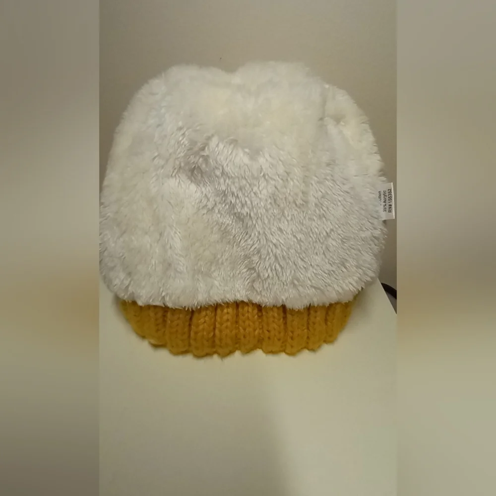 Winter hat - Picture 2 of 3